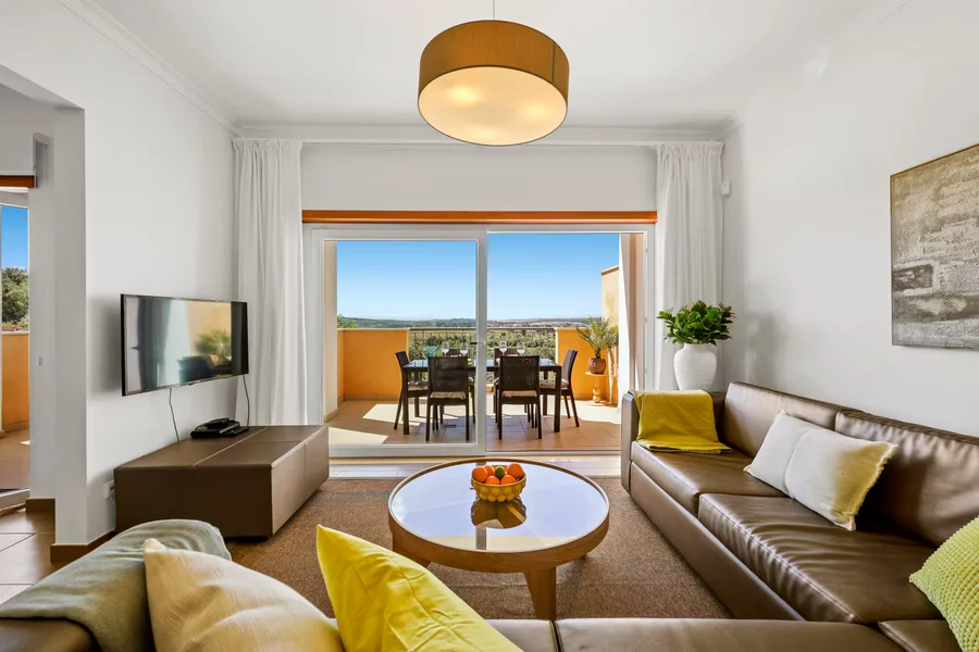 Expansive living room with comfort seating